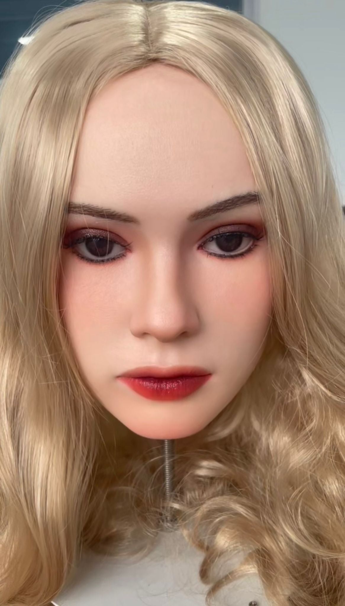 Most Advanced Sex Robot MILF Head Lesley