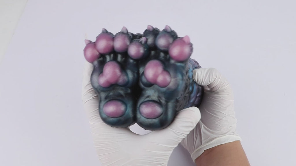 Nola - Cat Paw Masturbator Fantasy Toy - video