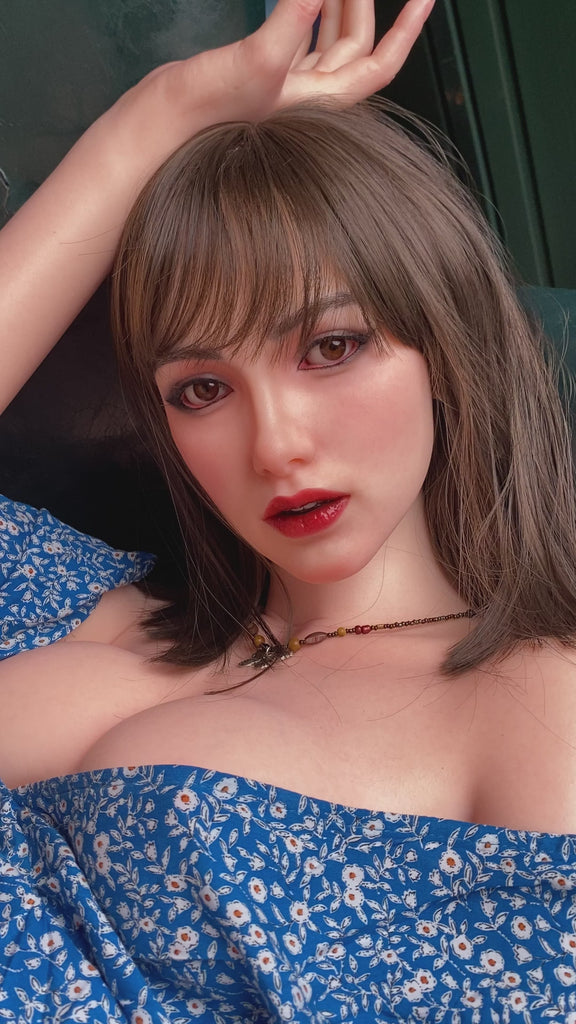 Kelly Most Realistic Sex Doll Portugal 163cm - Irontech Doll - Showroom Video