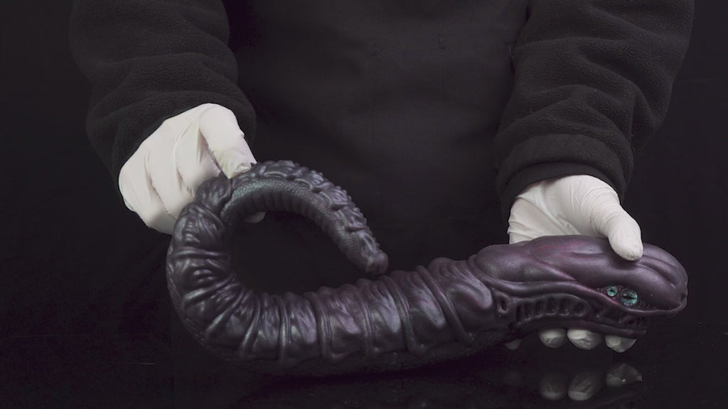 Vex - Alien Snake Stroker Fantasy Toy - video